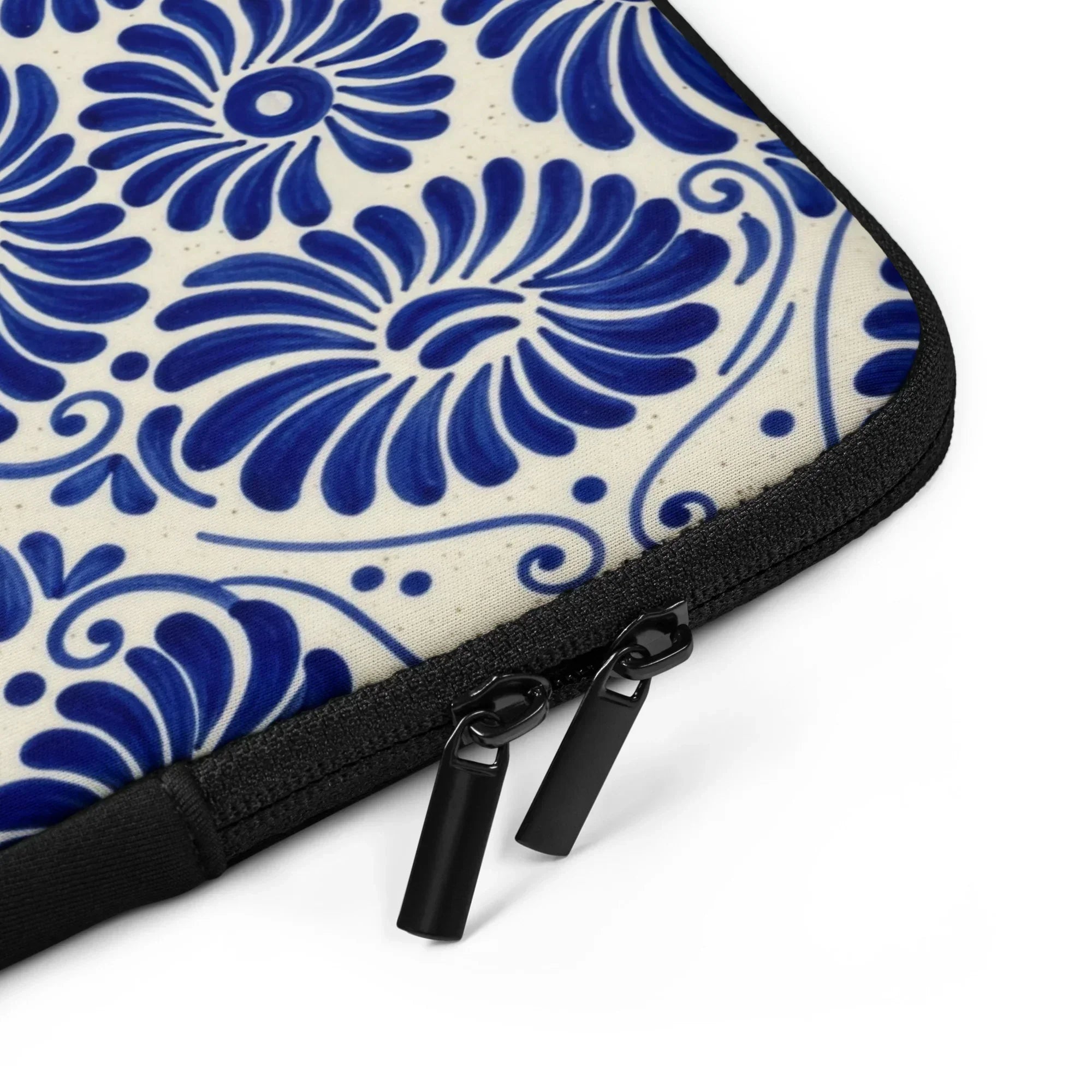 Cholula Talavera Tile Laptop Case - The Global Wanderer