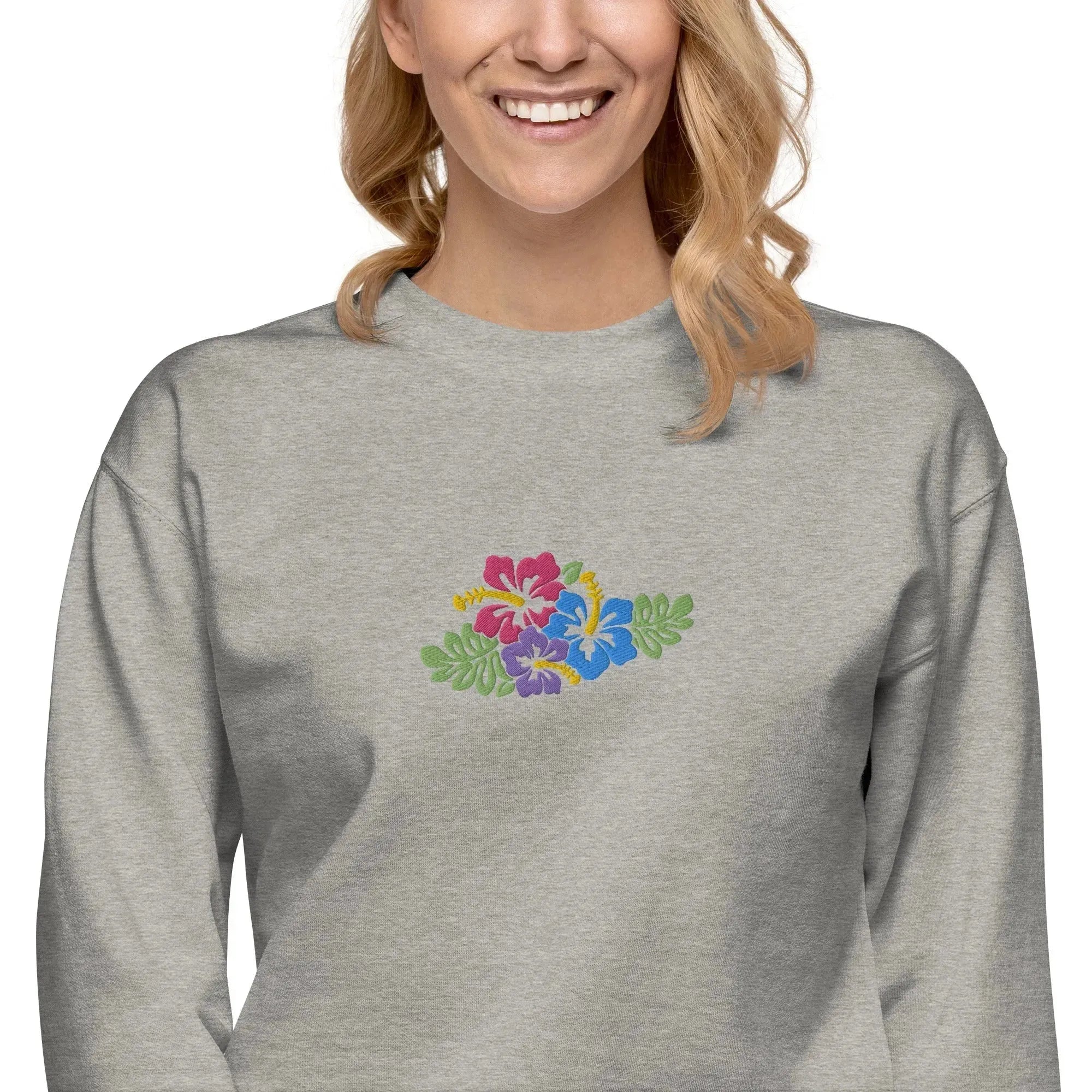 Hawaiian Tropical Leaves Embroidered Sweatshirt - The Global Wanderer