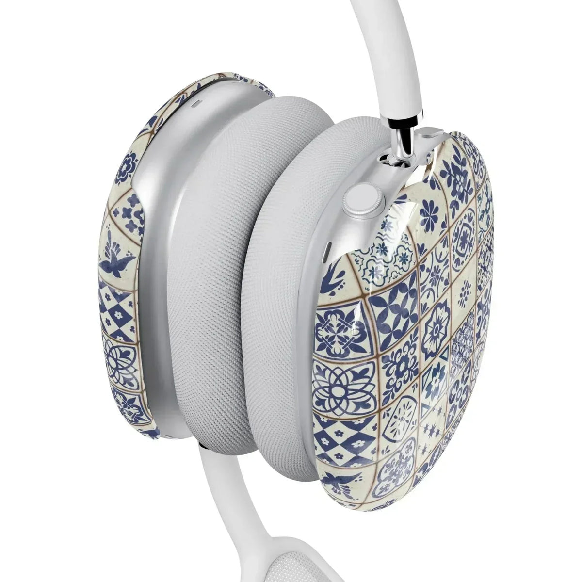 Lisboa Branco Tile AirPods Max Case - The Global Wanderer