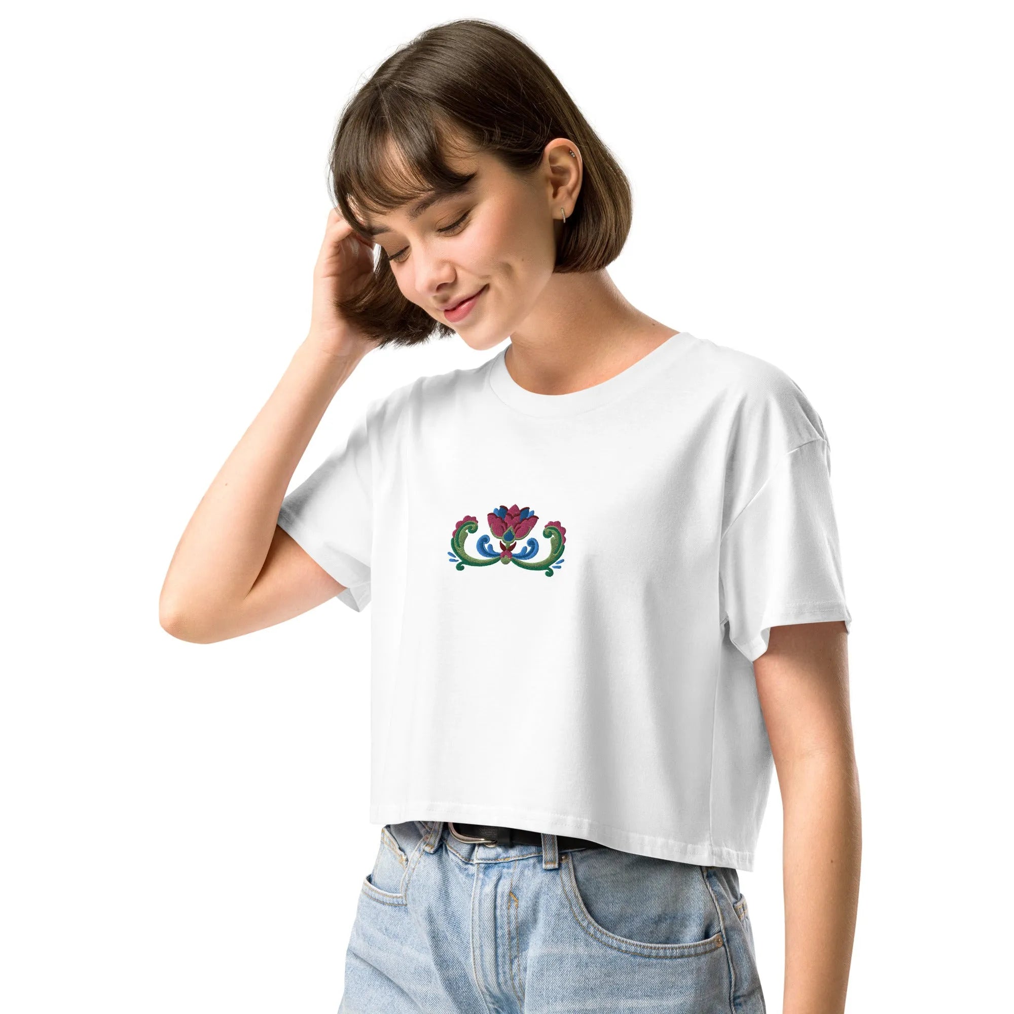 Norwegian Rosemaling Embroidered Cropped T-Shirt - The Global Wanderer