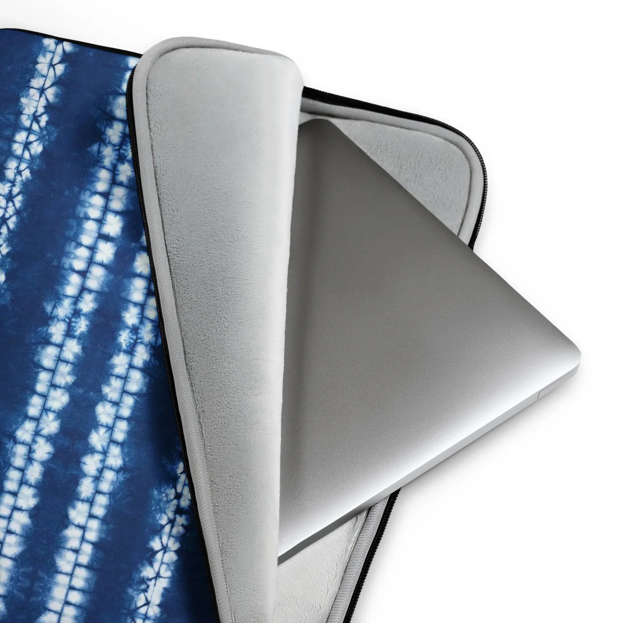 Osaka Wave Shibori Laptop Case - The Global Wanderer