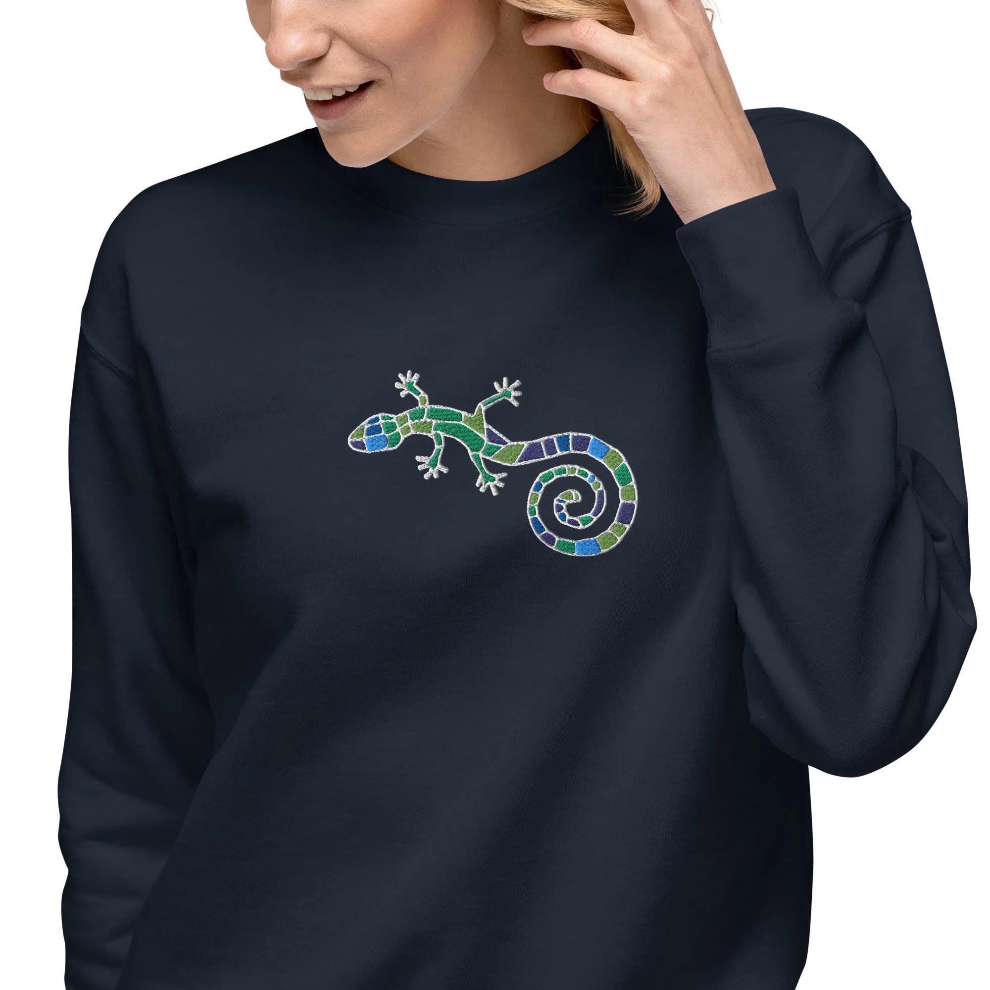 Spanish Mosaic Lizard Embroidered Sweatshirt - The Global Wanderer