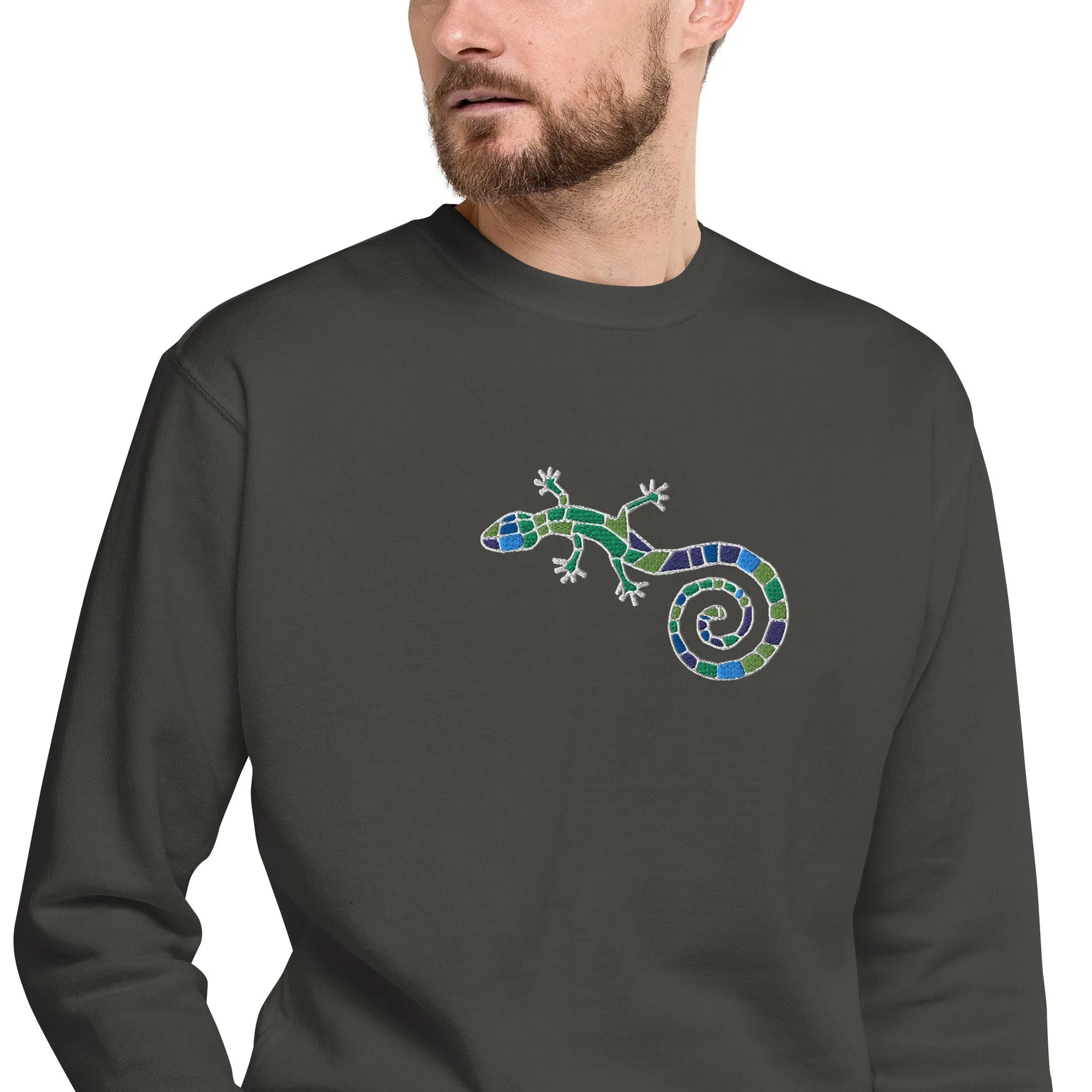 Spanish Mosaic Lizard Embroidered Sweatshirt - The Global Wanderer