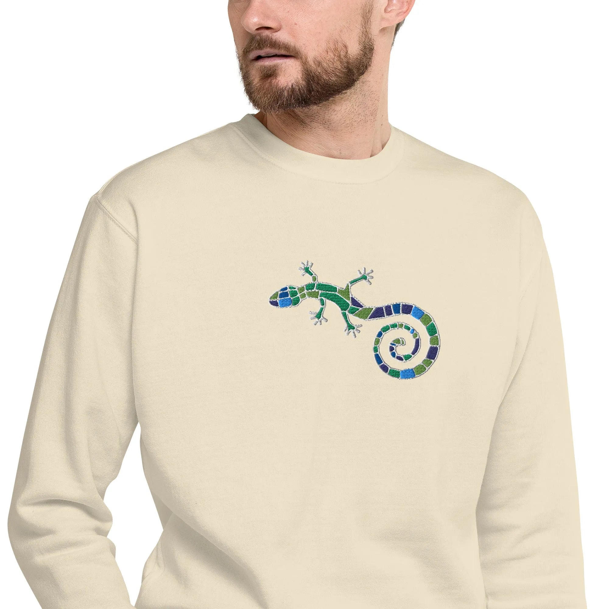 Spanish Mosaic Lizard Embroidered Sweatshirt - The Global Wanderer