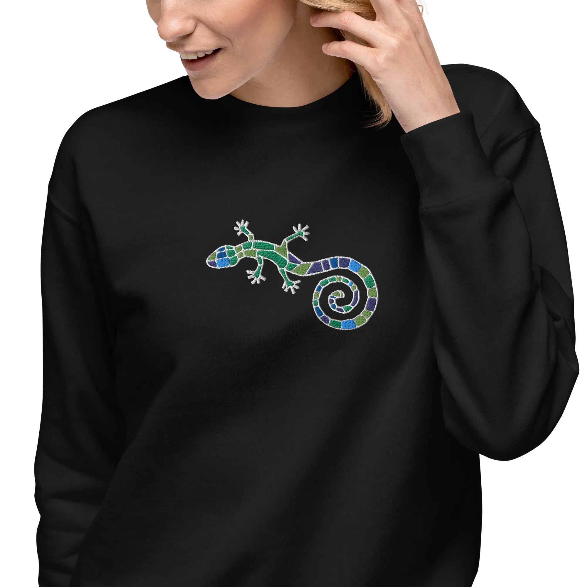Spanish Mosaic Lizard Embroidered Sweatshirt - The Global Wanderer