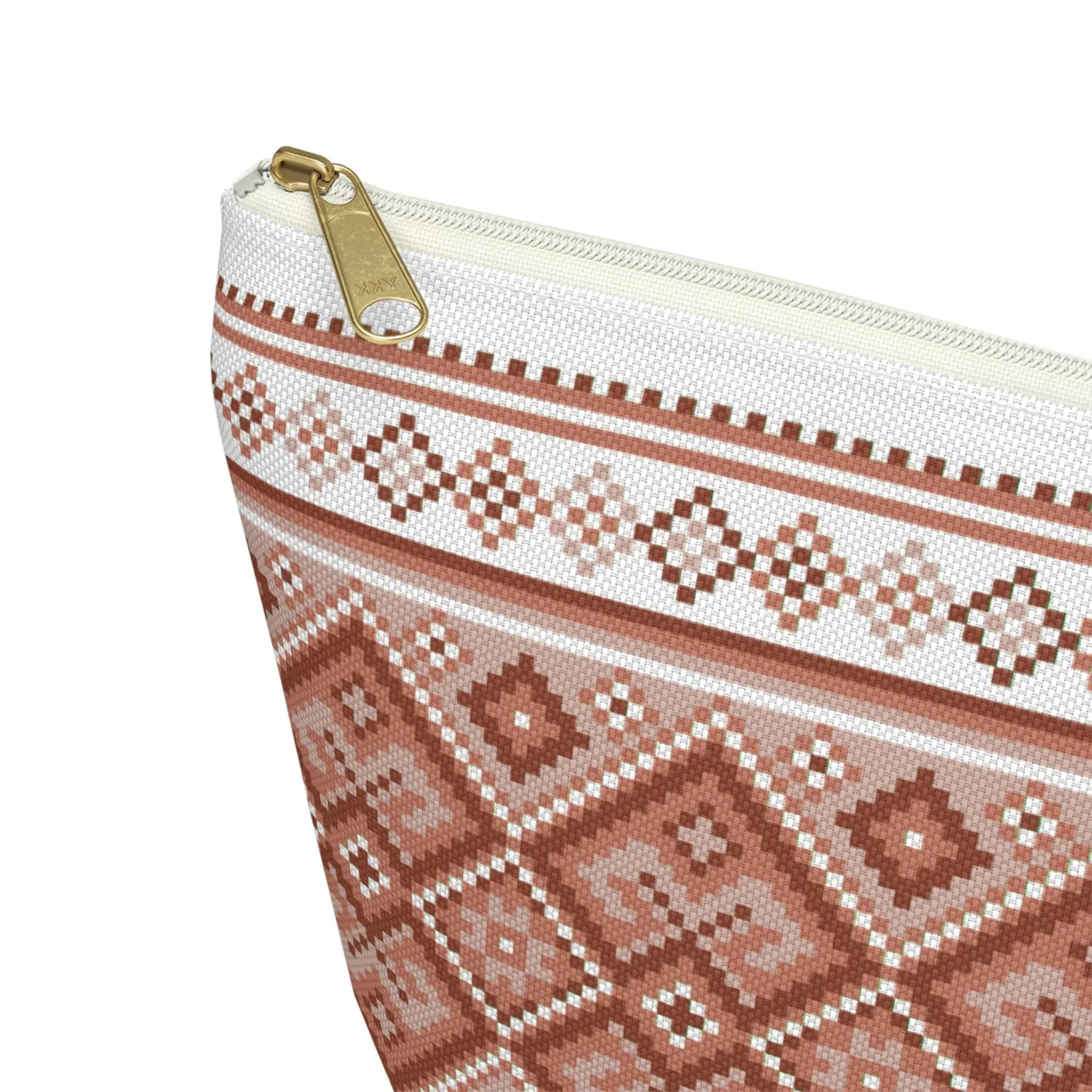 Ukrainian Vyshyvanka Pouch - The Global Wanderer