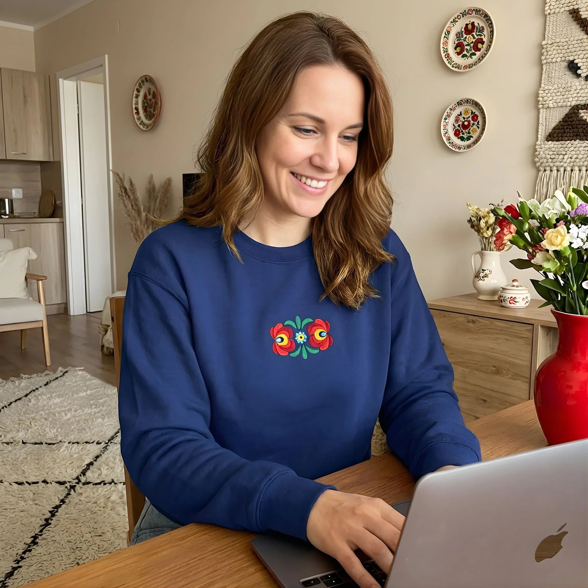 Embroidered Sweatshirts - The Global Wanderer
