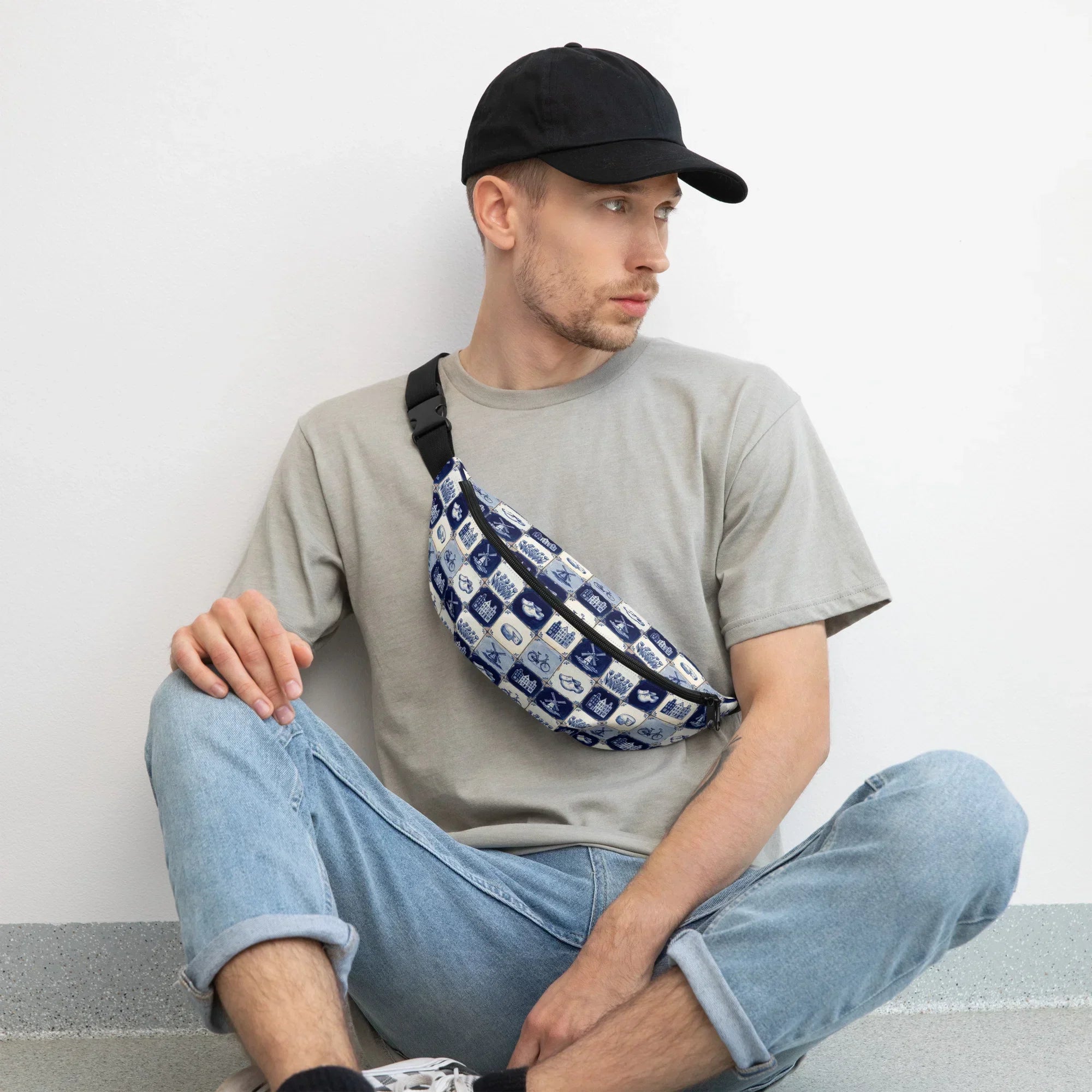 Amsterdam Midnight Fanny Pack - The Global Wanderer