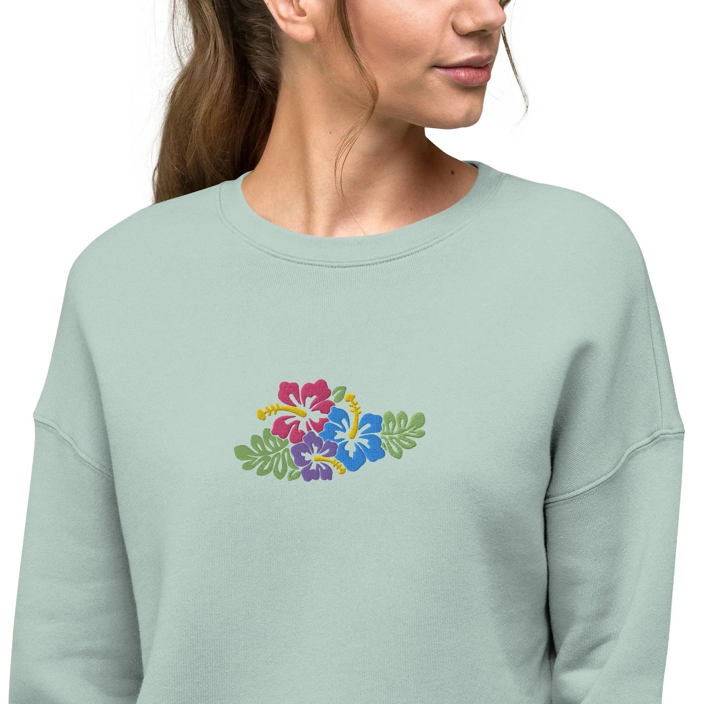 Hawaiian Tropical Leaves Embroidered Cropped Sweatshirt - The Global Wanderer