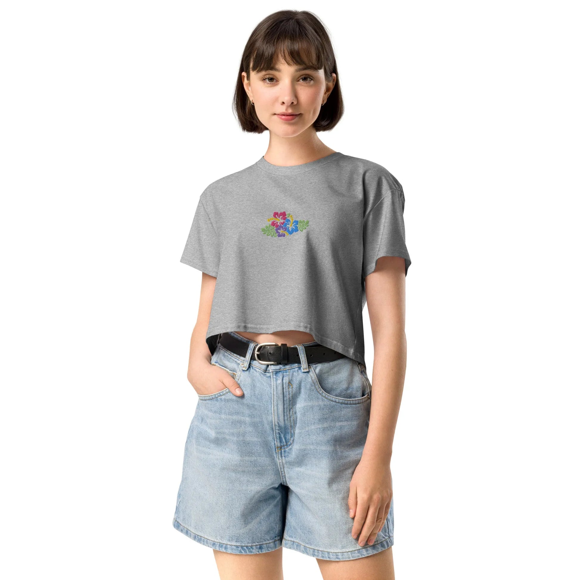 Hawaiian Tropical Leaves Embroidered Cropped T-Shirt - The Global Wanderer