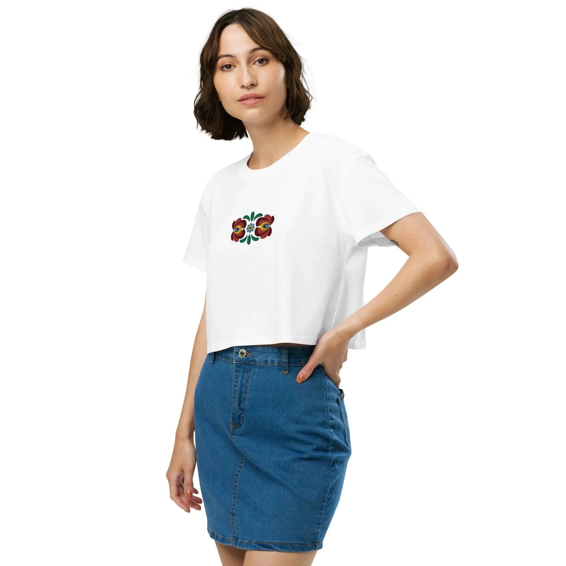 Hungarian Matyó Embroidered Cropped T-Shirt - The Global Wanderer