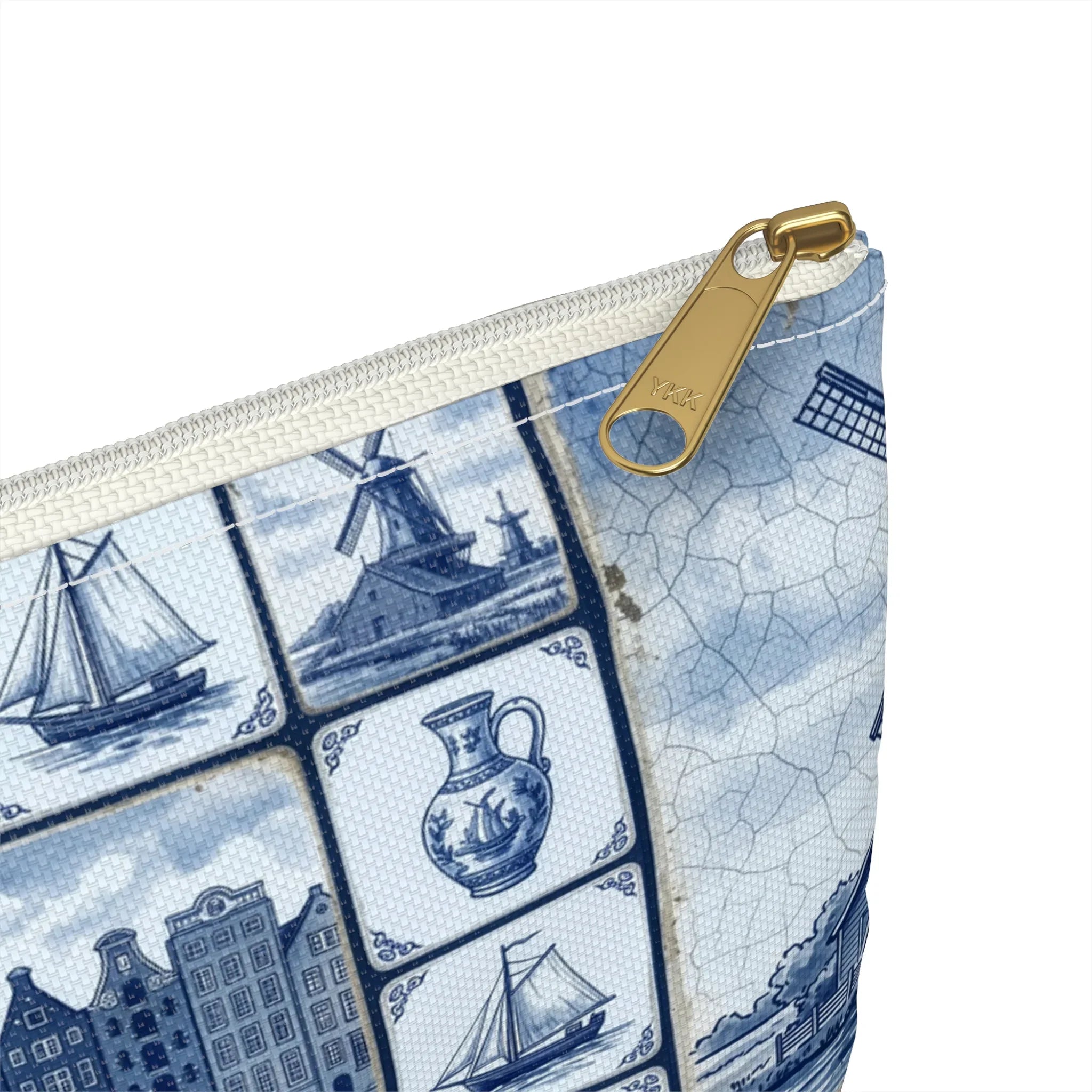 Kinderdijk Sky Flat Pouch - The Global Wanderer