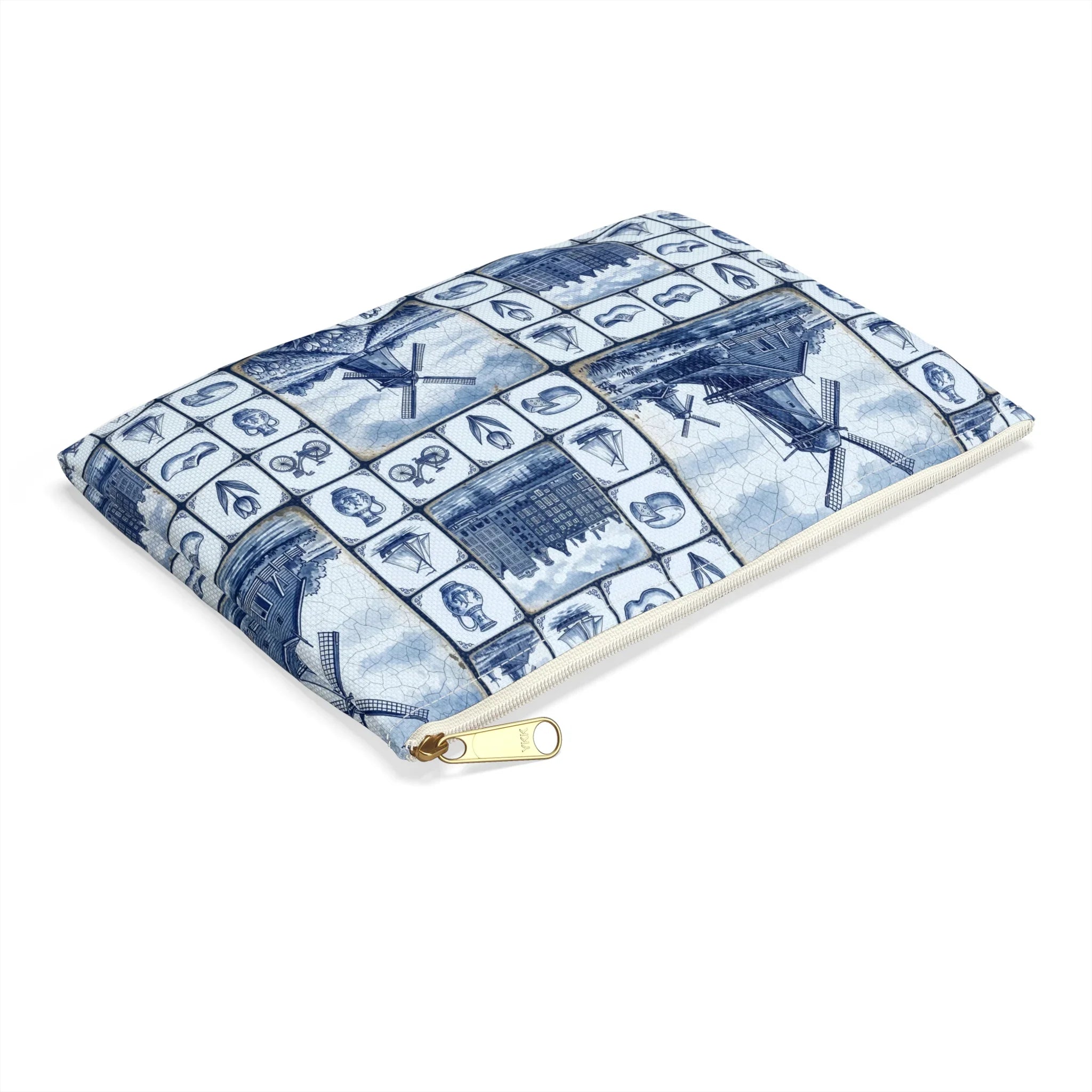 Kinderdijk Sky Flat Pouch - The Global Wanderer