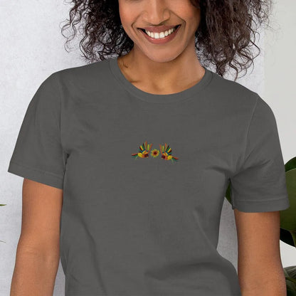 Mexican Otomi Embroidered T-Shirt - The Global Wanderer