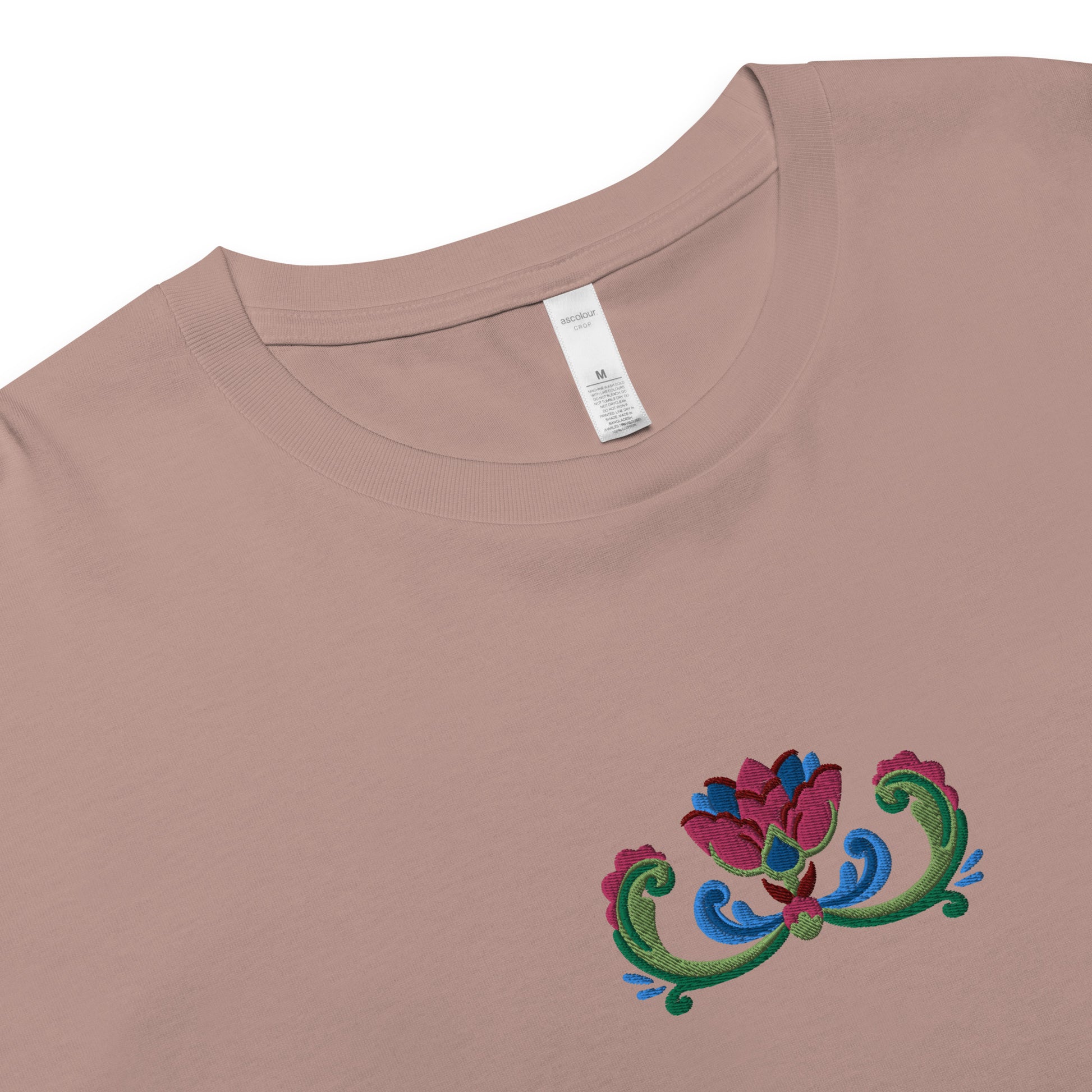 Norwegian Rosemaling Embroidered Cropped T-Shirt - The Global Wanderer