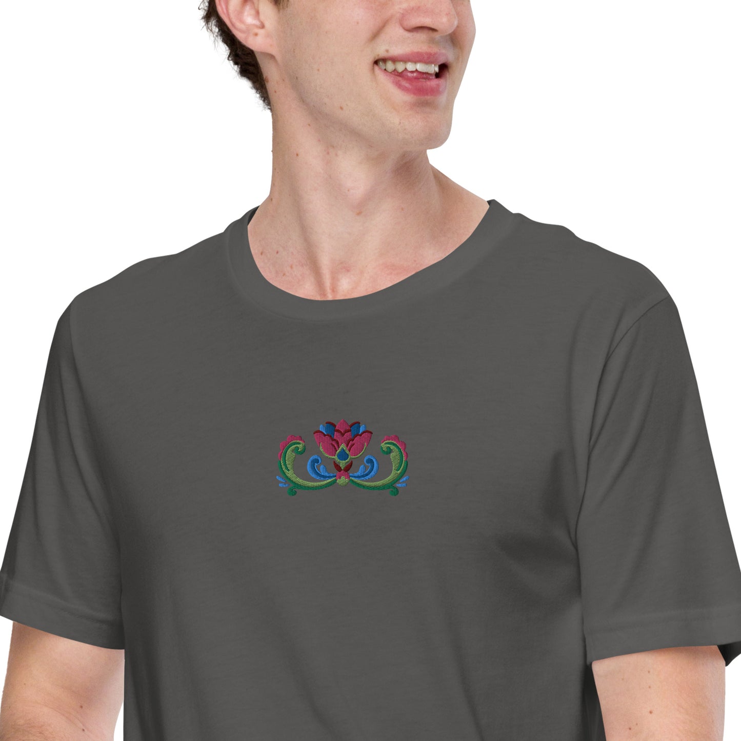 Norwegian Rosemaling Embroidered T-Shirt - The Global Wanderer