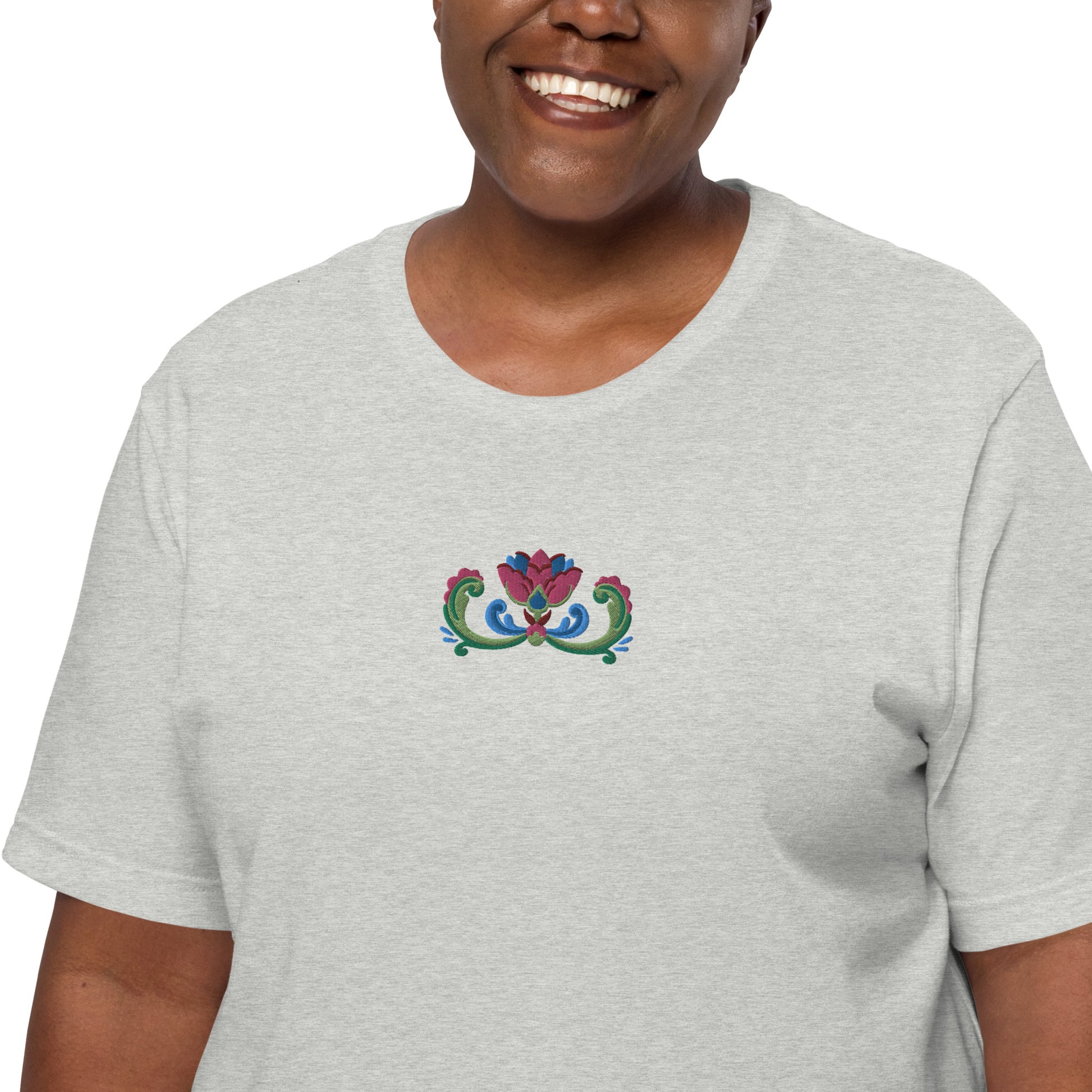 Norwegian Rosemaling Embroidered T-Shirt - The Global Wanderer