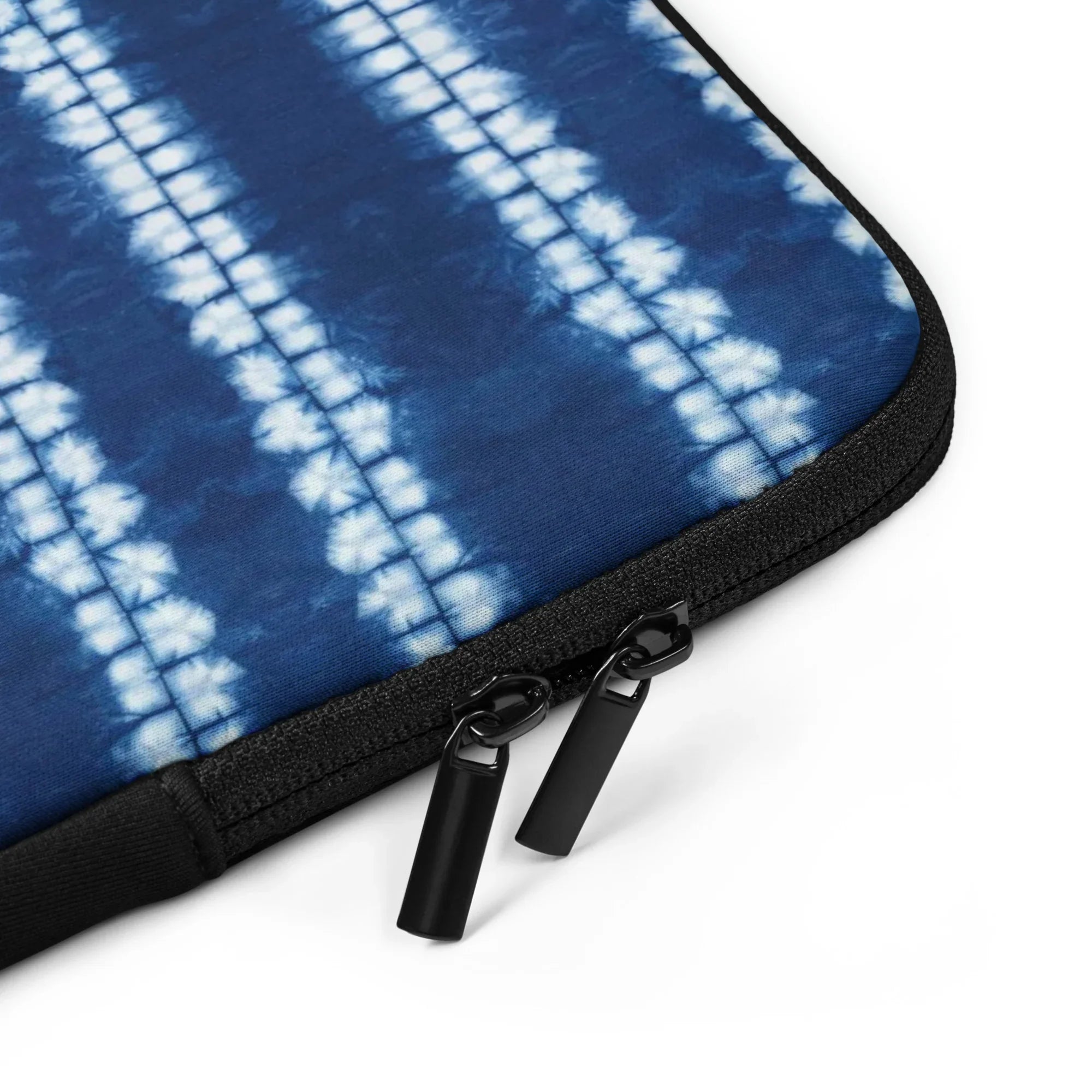 Osaka Wave Shibori Laptop Case - The Global Wanderer