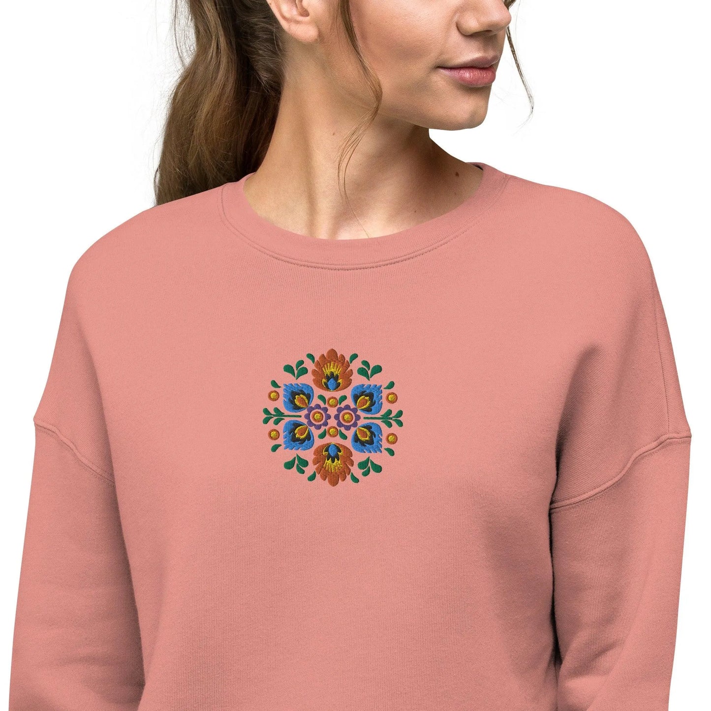 Polish Wycinanki Cropped Sweatshirt - Embroidered - The Global Wanderer