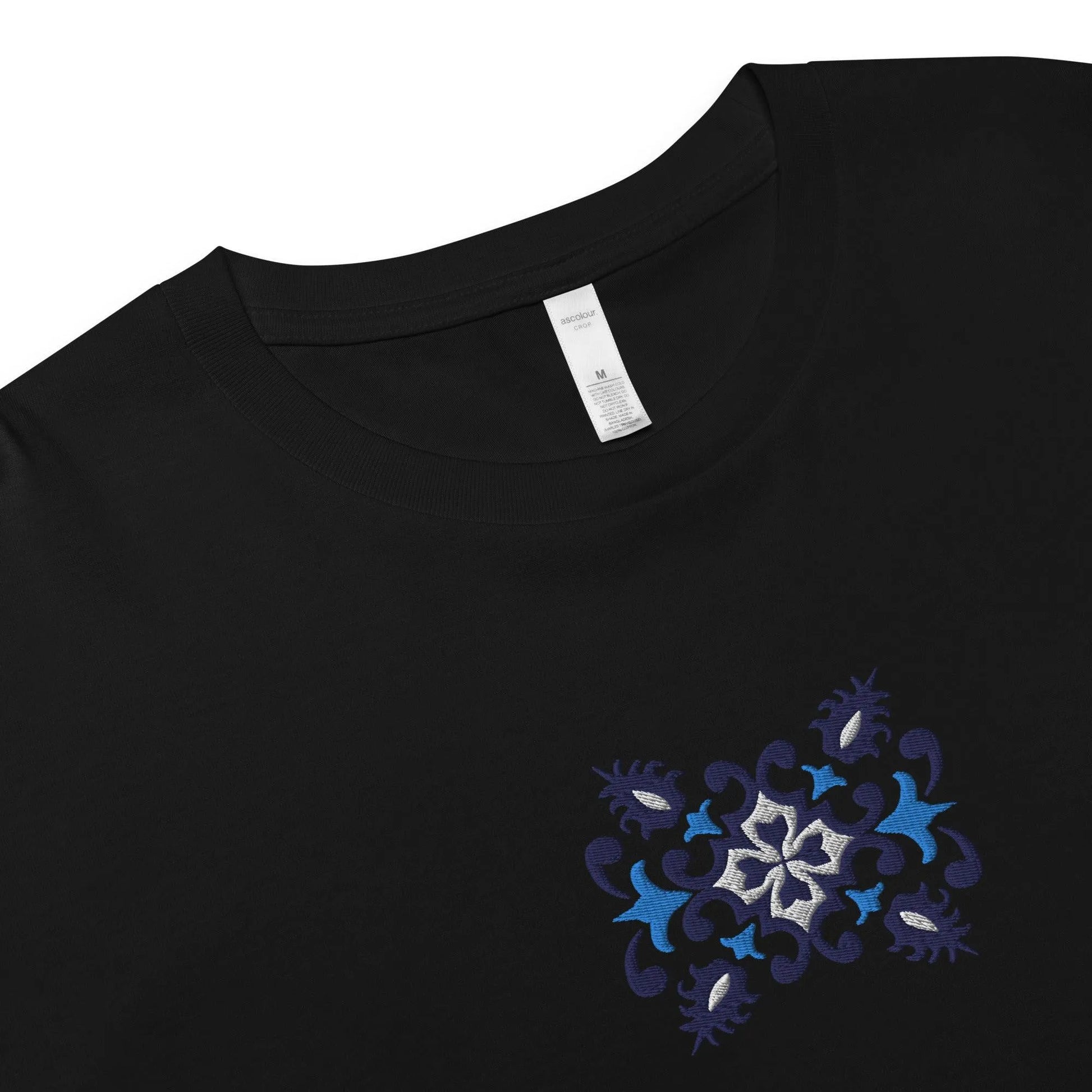 Portuguese Azulejo Tile Embroidered Cropped T-Shirt - The Global Wanderer