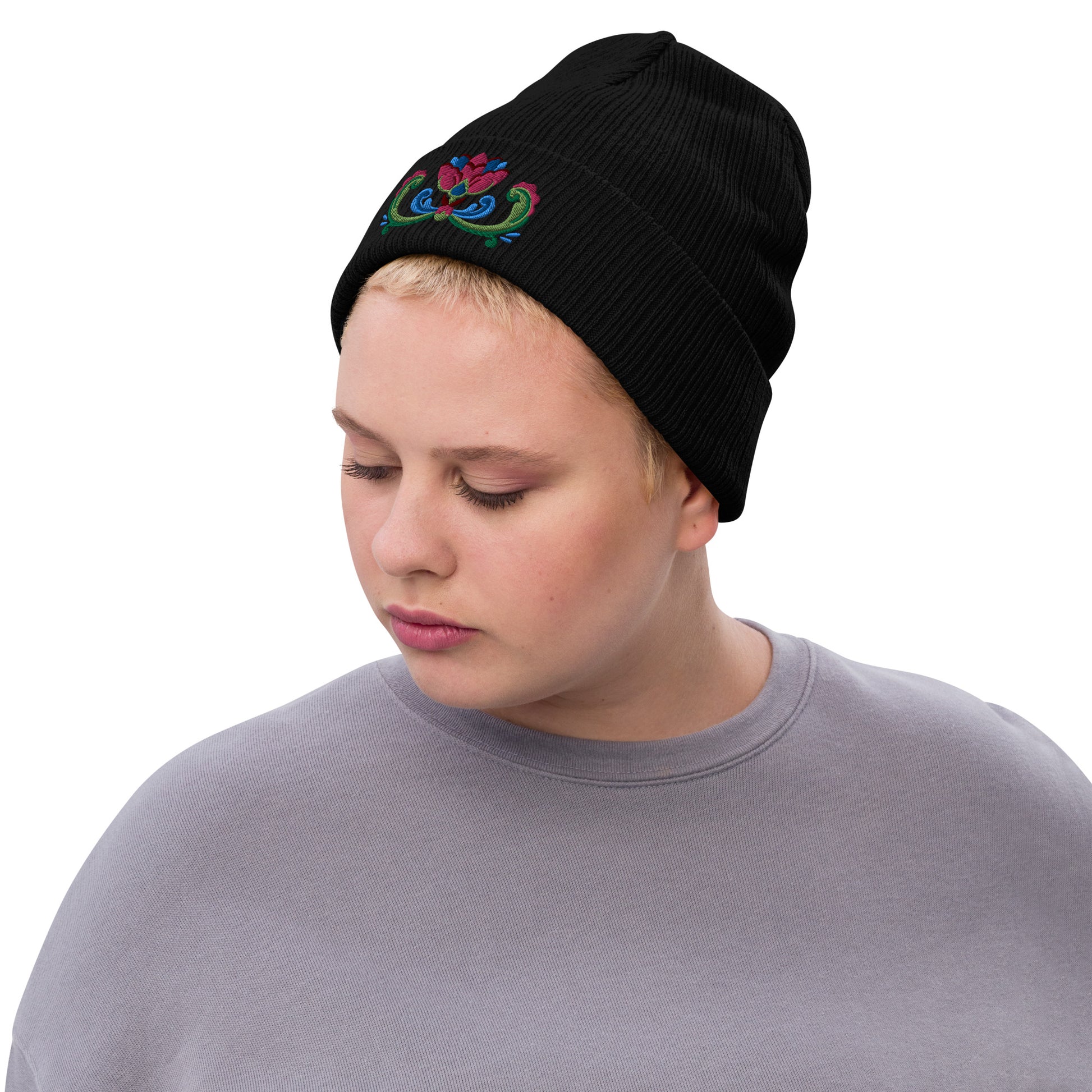 Norwegian Rosemaling Embroidered Beanie - The Global Wanderer