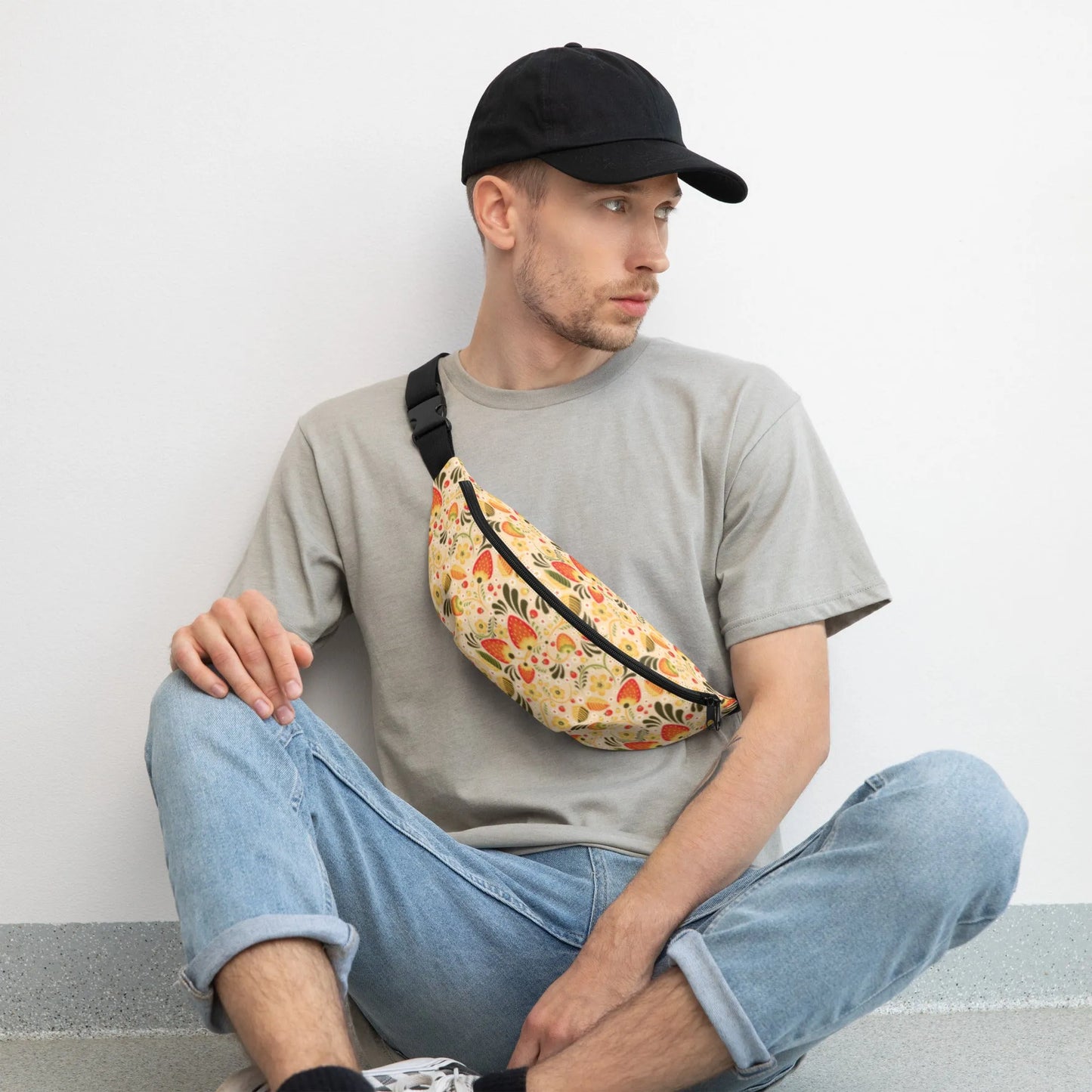 Russian Beige Khokhloma Fanny Pack - The Global Wanderer