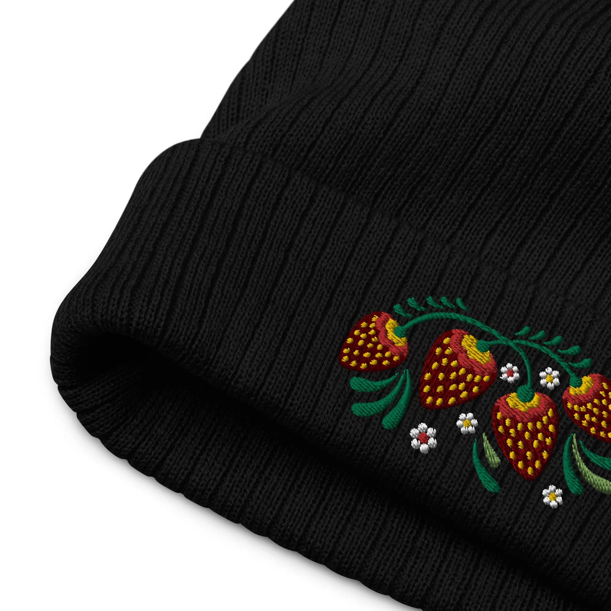 Russian Khokhloma Embroidered Beanie - The Global Wanderer