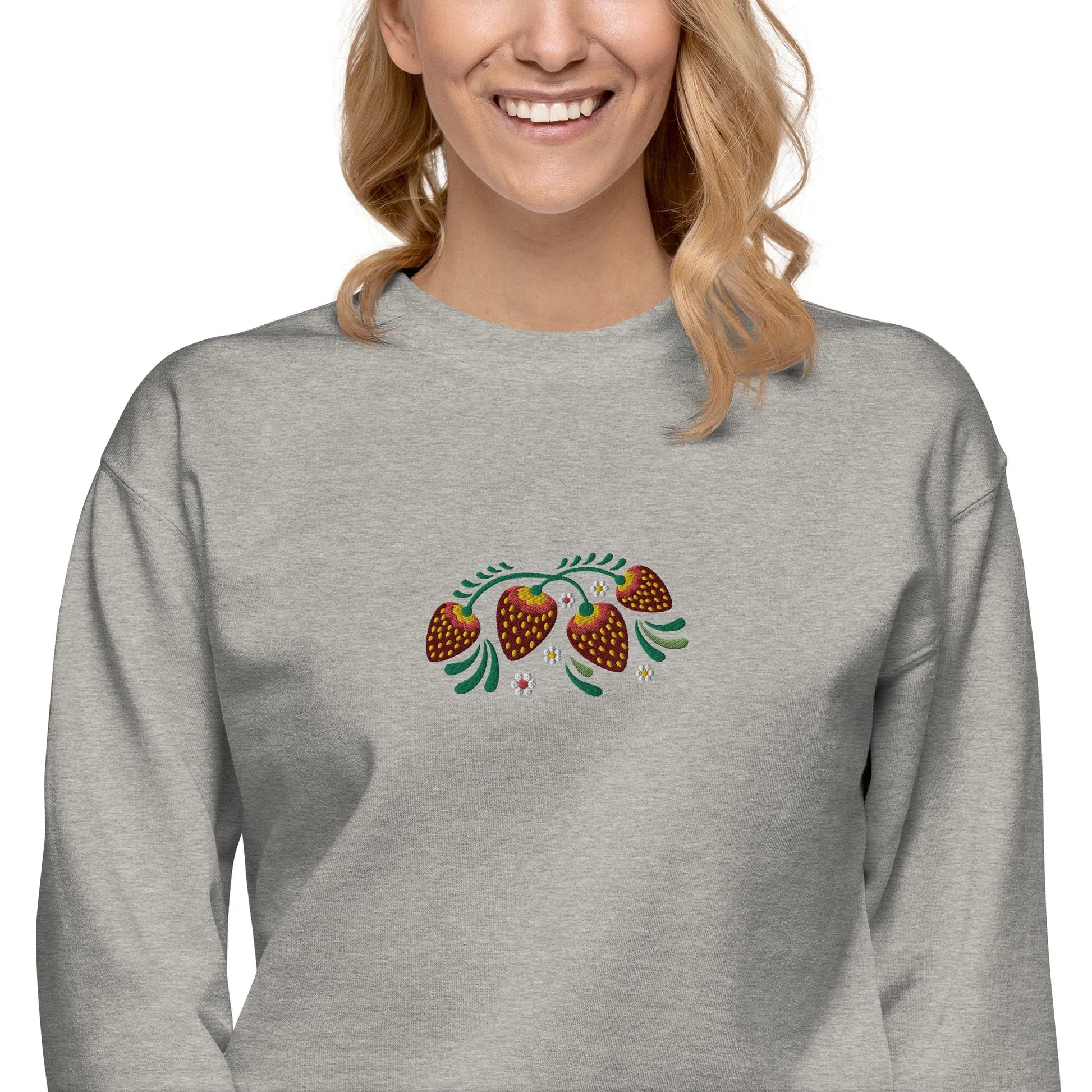 Russian Khokhloma Embroidered Sweatshirt - The Global Wanderer