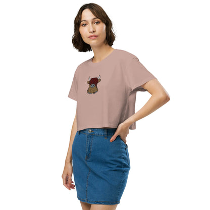 Scottish Highland Cow Embroidered Cropped T-Shirt - The Global Wanderer