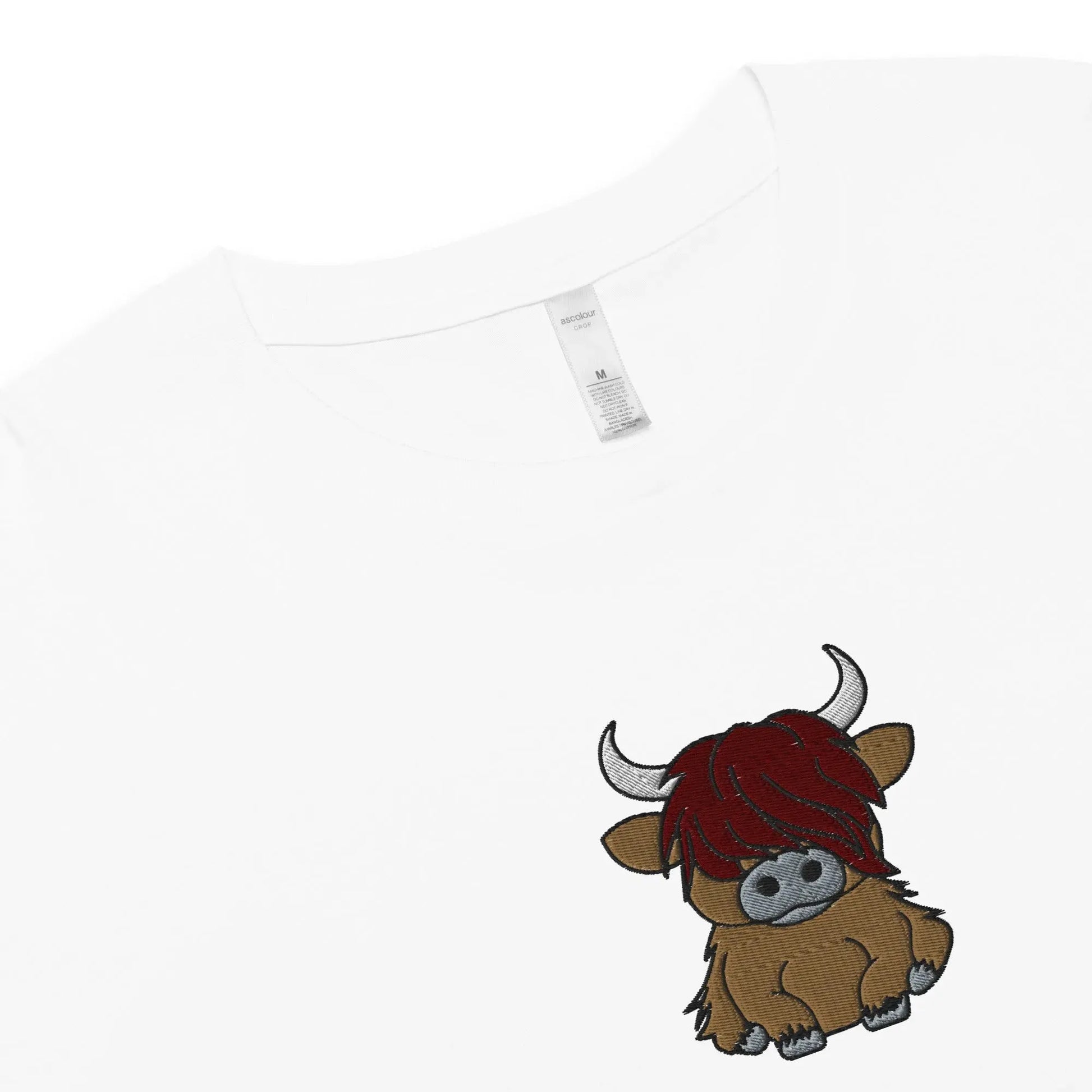 Scottish Highland Cow Embroidered Cropped T-Shirt - The Global Wanderer