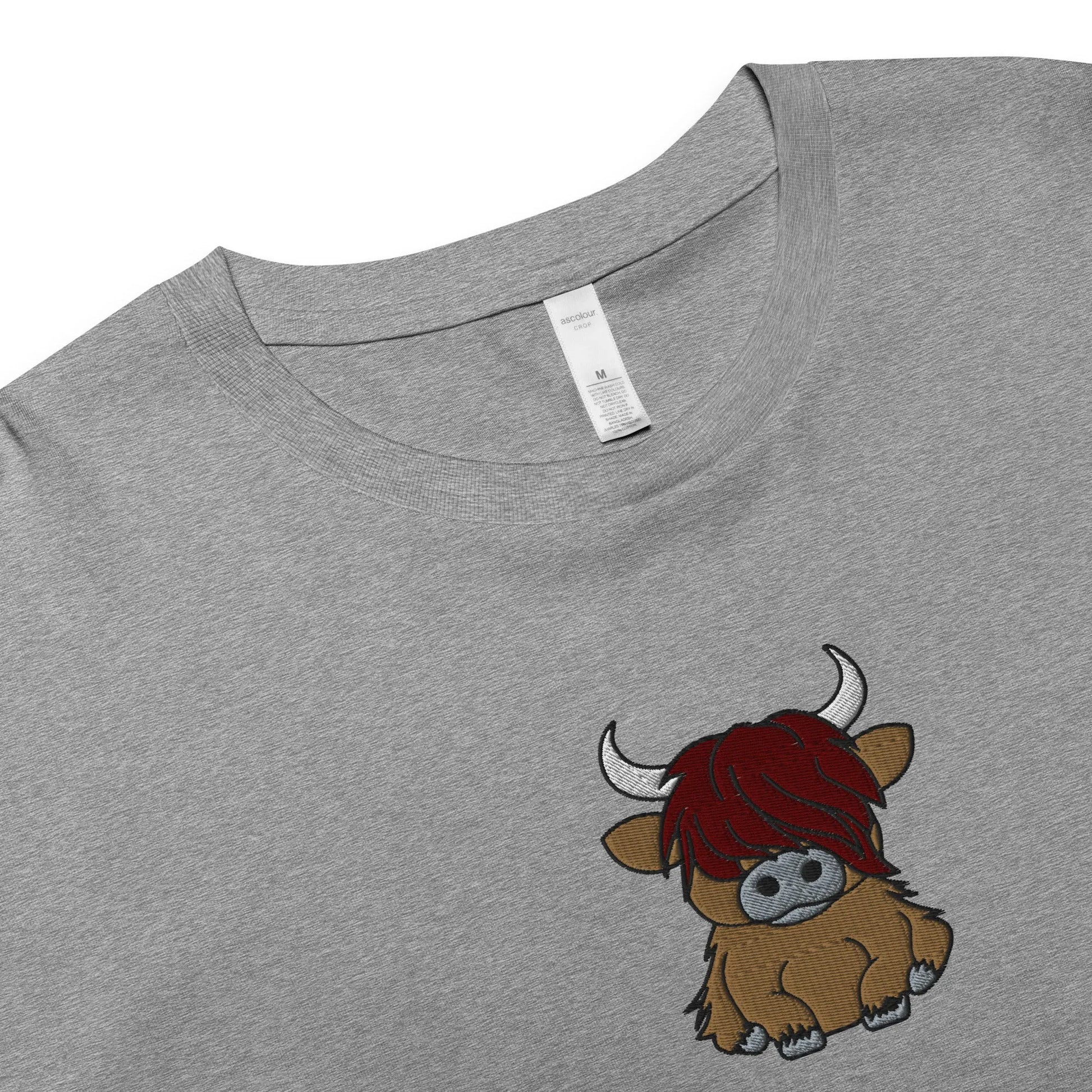 Scottish Highland Cow Embroidered Cropped T-Shirt - The Global Wanderer