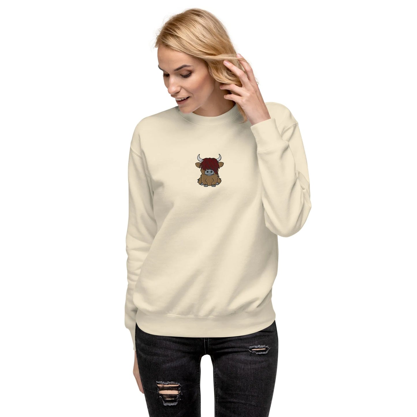 Scottish Highland Cow Sweatshirt - Embroidered - The Global Wanderer