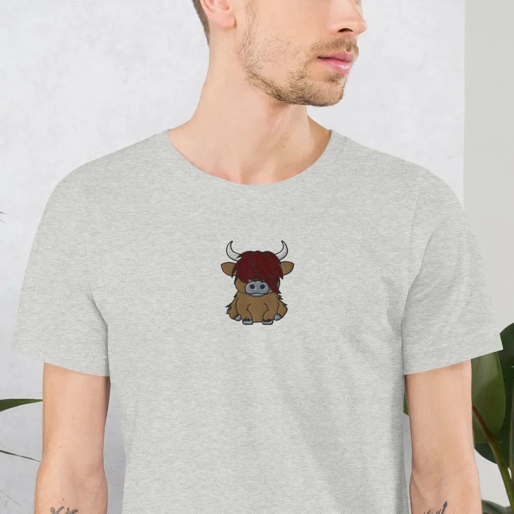 Scottish Highlands Cow Embroidered T-Shirt - The Global Wanderer