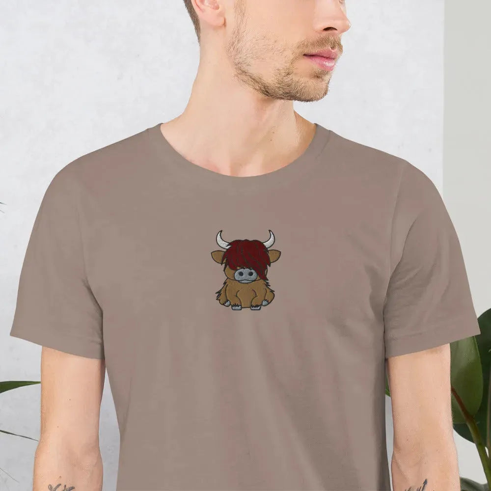 Scottish Highlands Cow Embroidered T-Shirt - The Global Wanderer