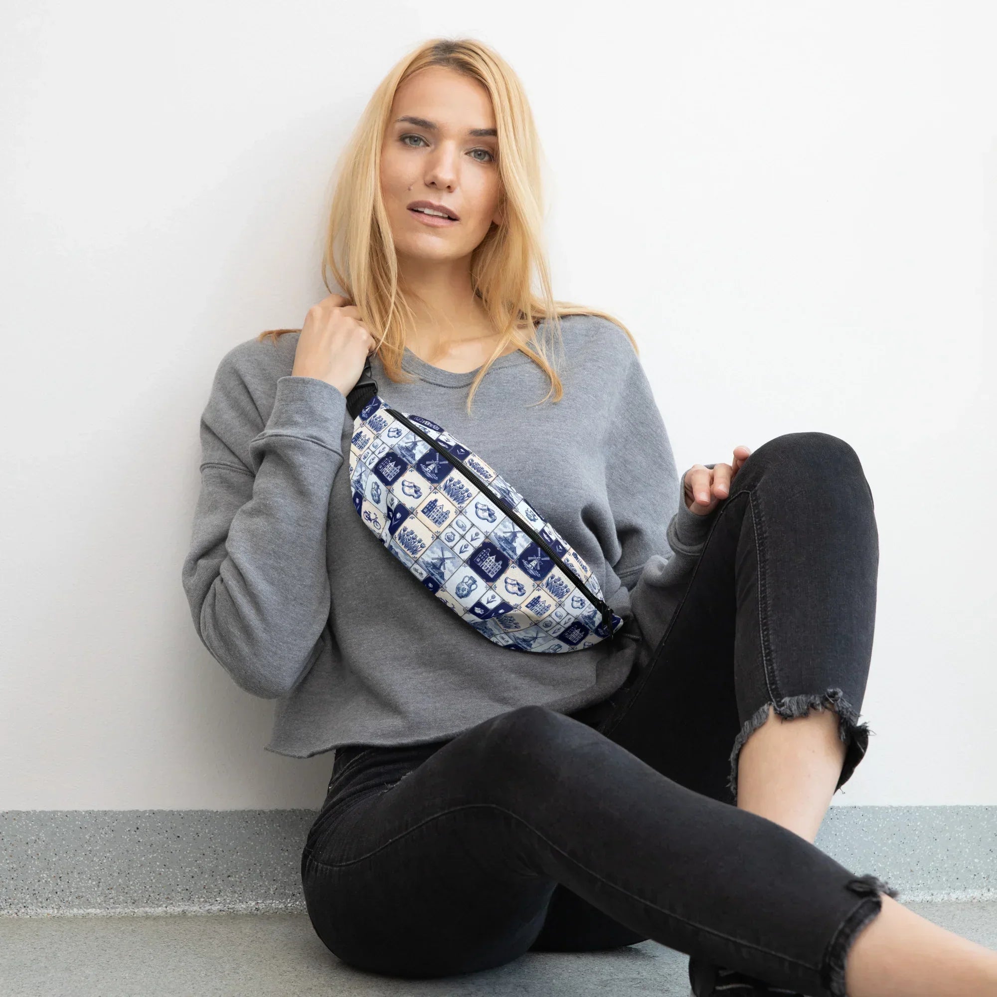 Utrecht Mosaic Fanny Pack - The Global Wanderer