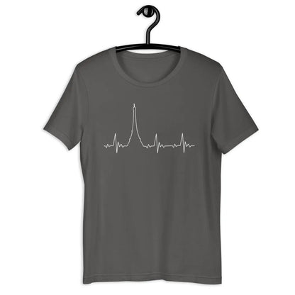 Paris Love T-Shirt - The Global Wanderer