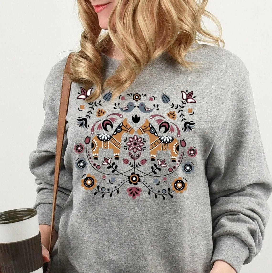 Swedish Dala Horse Fleece Sweatshirt - The Global Wanderer